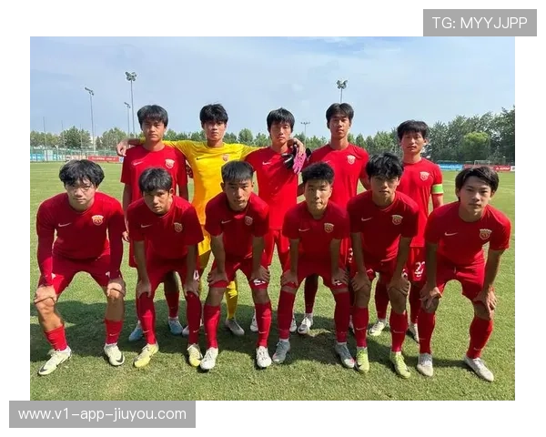 “青少年足球表演赛在全国多地盛大举行，吸引数万球迷”，青少年足球比赛报名